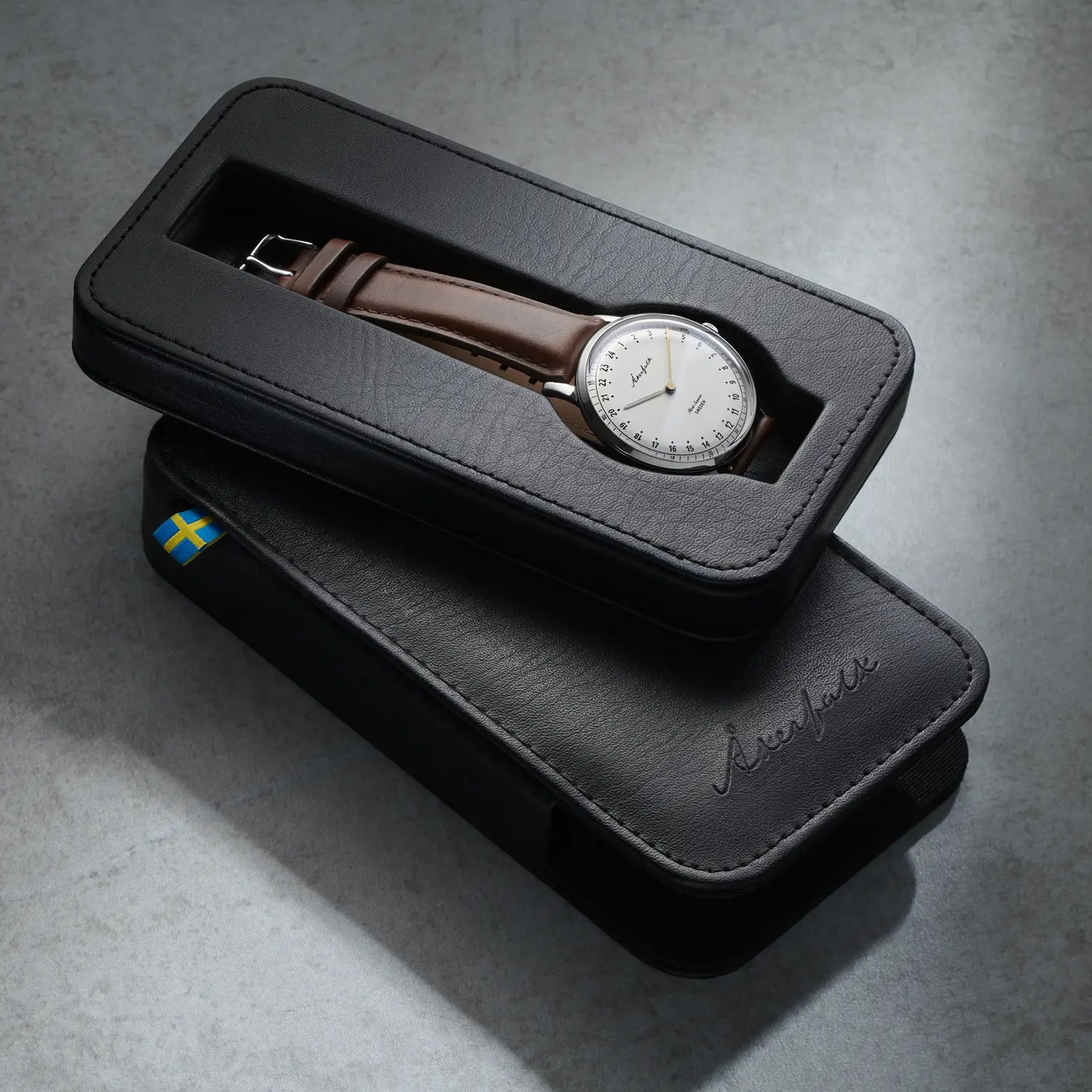 Akerfalk 24-hour watch in leather box